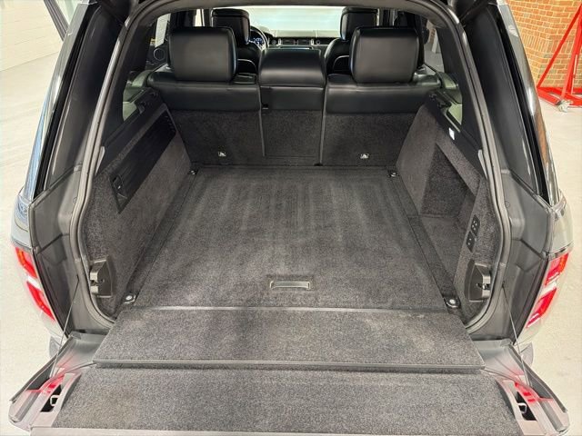 Used 2021 Land Rover Range Rover Autobiography image 33