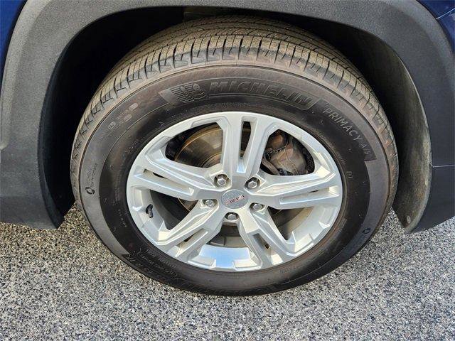 Certified 2022 GMC Terrain SLE w/ Driver Convenience Package image 16