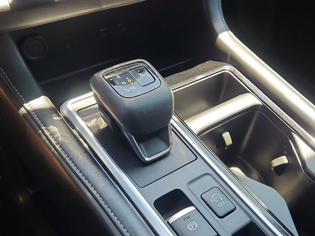 Used 2023 Nissan Pathfinder SL FWD image 29