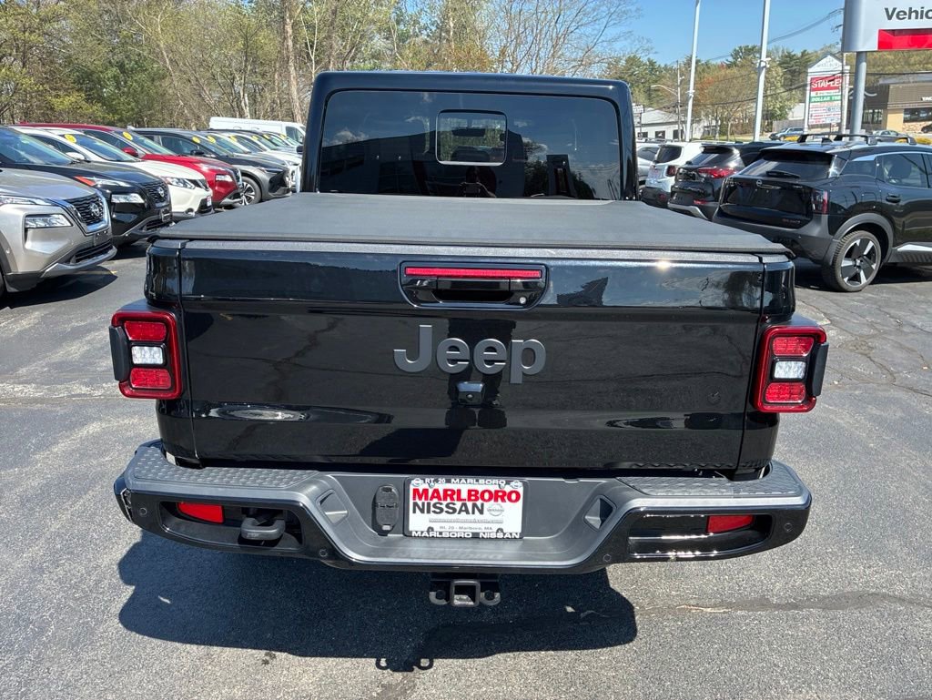 Used 2023 Jeep Gladiator Overland AWD/4WD image 6
