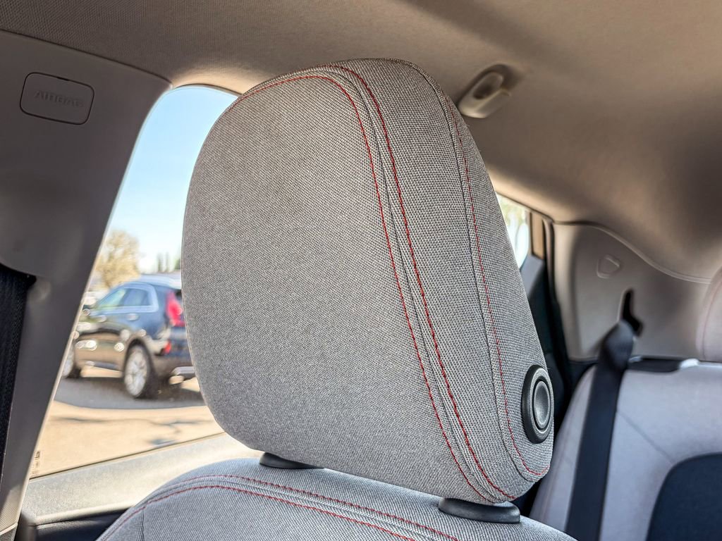 Certified 2021 Chevrolet Bolt LT image 50