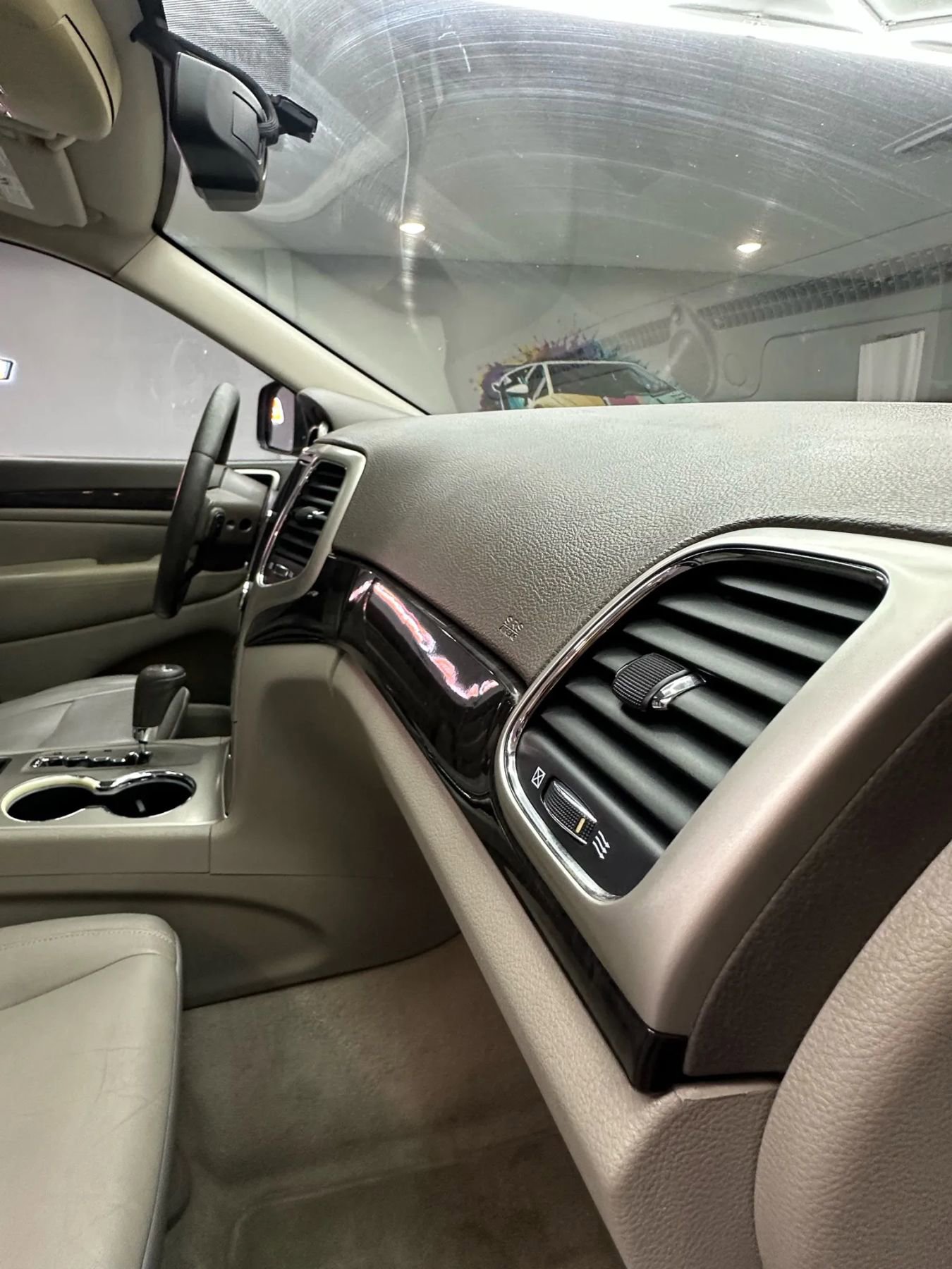 Used 2012 Jeep Grand Cherokee Laredo image 29