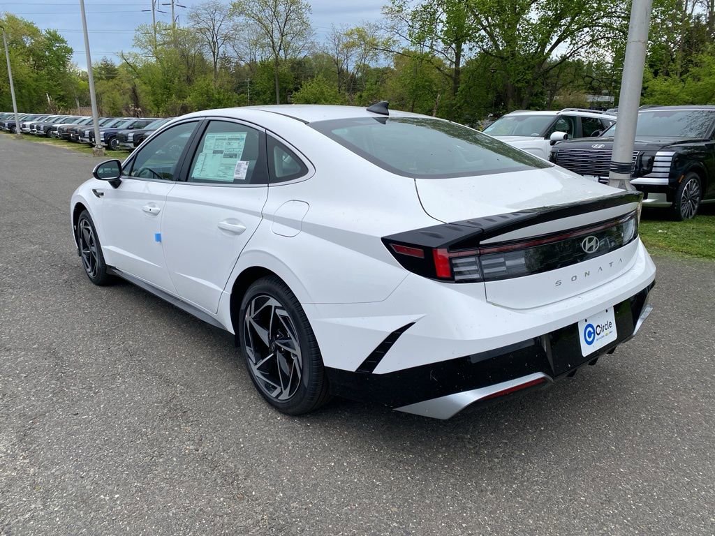 New 2026 Hyundai Sonata SEL FWD image 8