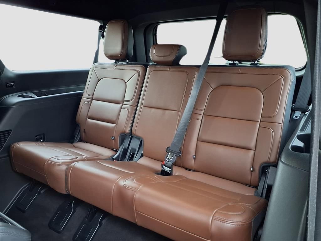 Used 2023 Lincoln Navigator L Reserve image 29