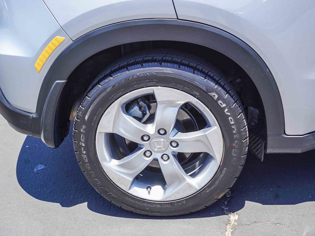 Used 2017 Honda HR-V LX image 8