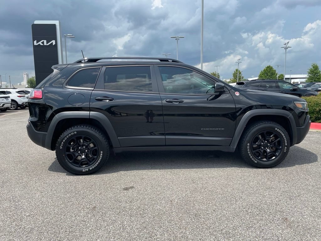 Used 2022 Jeep Cherokee Trailhawk w/ Sound & Nav Group AWD/4WD image 9