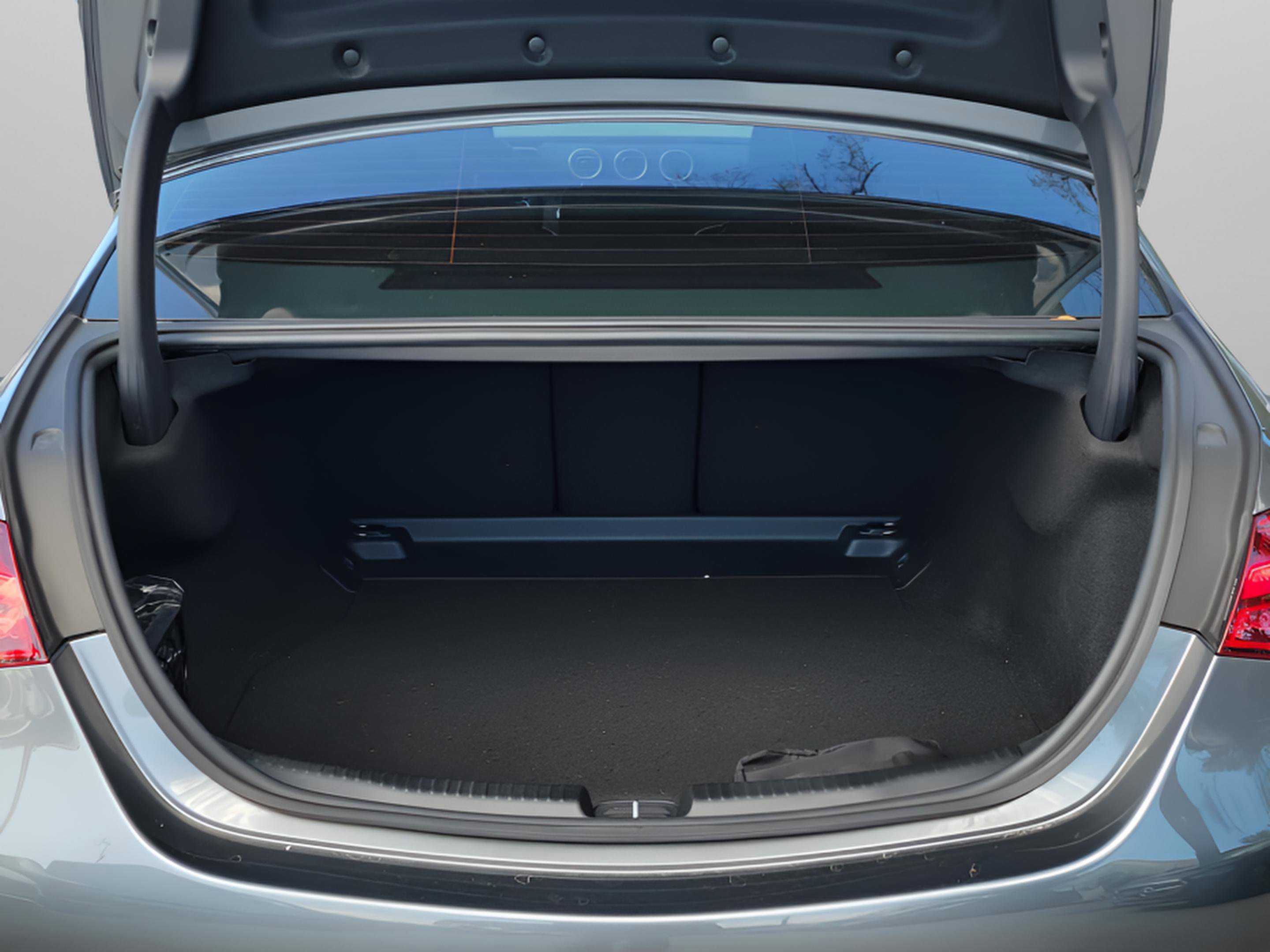 Certified 2023 Mercedes-Benz C 300 4MATIC Sedan image 33