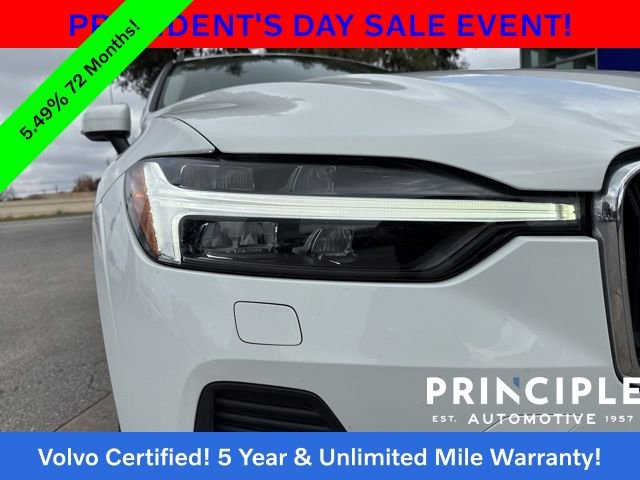 Certified 2022 Volvo XC60 B5 Momentum image 13