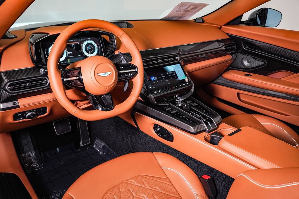 Used 2026 Aston Martin Vanquish Convertible RWD image 27