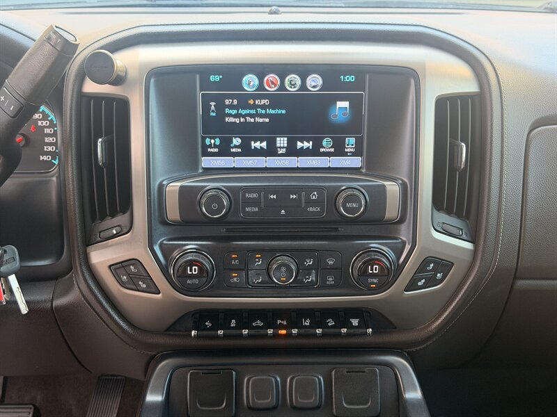 Used 2017 GMC Sierra 2500 Denali w/ Duramax Plus Package AWD/4WD image 25