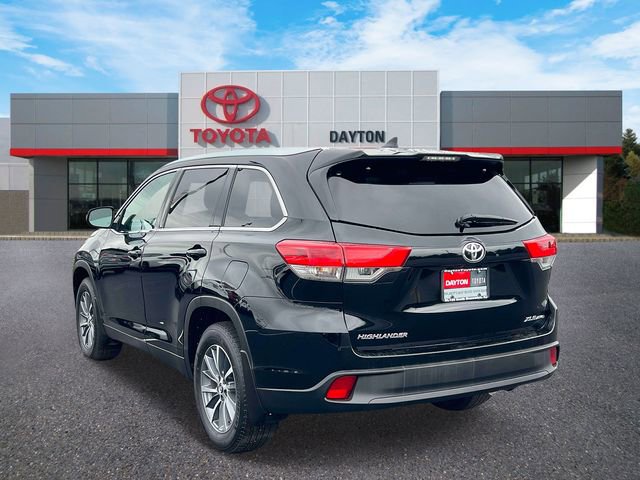 Used 2019 Toyota Highlander XLE AWD/4WD image 4