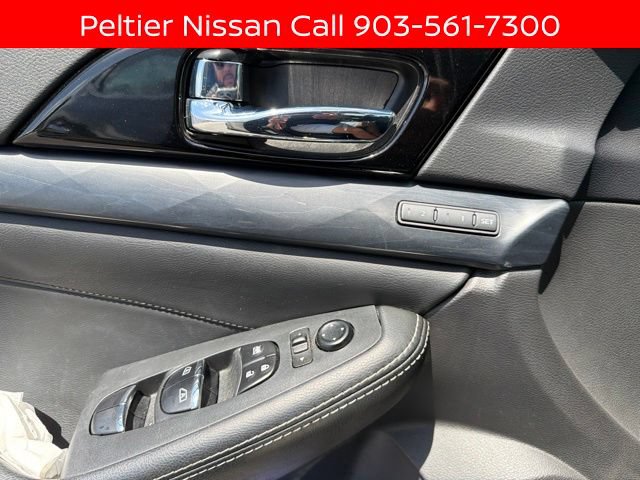 Certified 2023 Nissan Maxima Platinum w/ Sport Mat Group FWD image 10