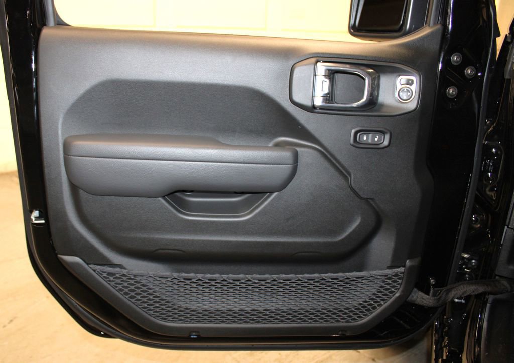 New 2026 Jeep Gladiator Sport image 25