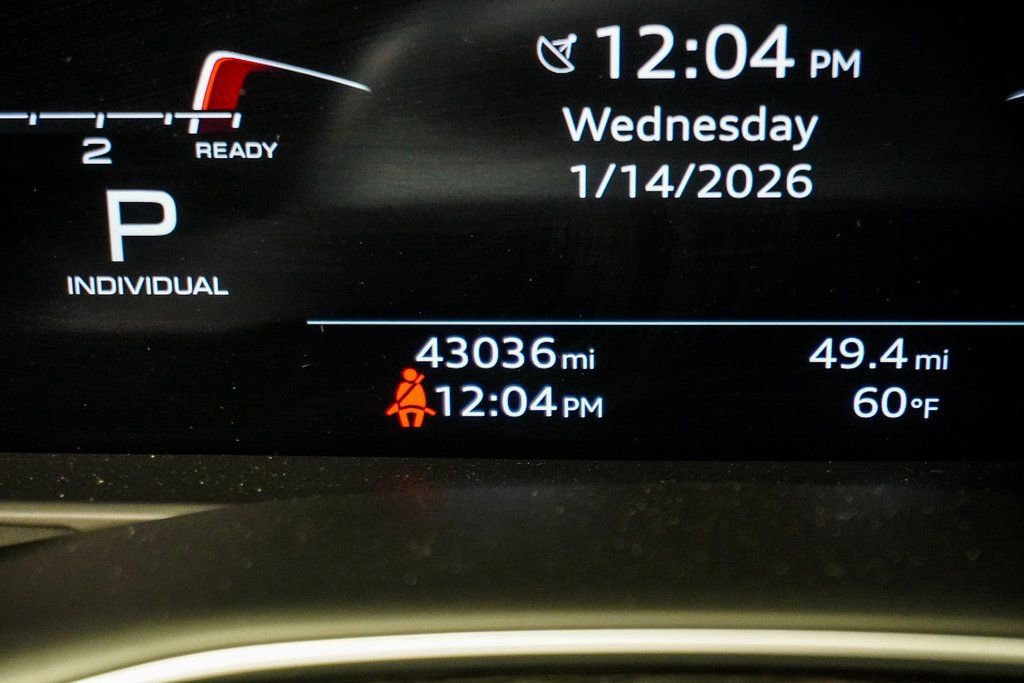 Used 2023 Audi Q8 Prestige w/ Prestige Package image 31