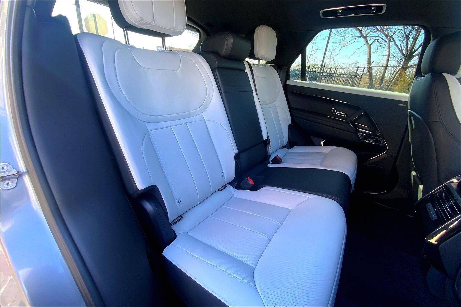 Used 2024 Land Rover Range Rover Sport Dynamic SE image 19