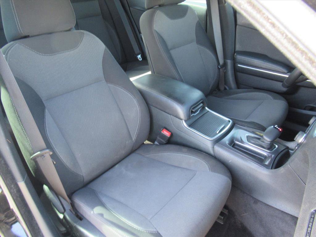 Used 2015 Dodge Charger SE w/ Power Sunroof Group image 27