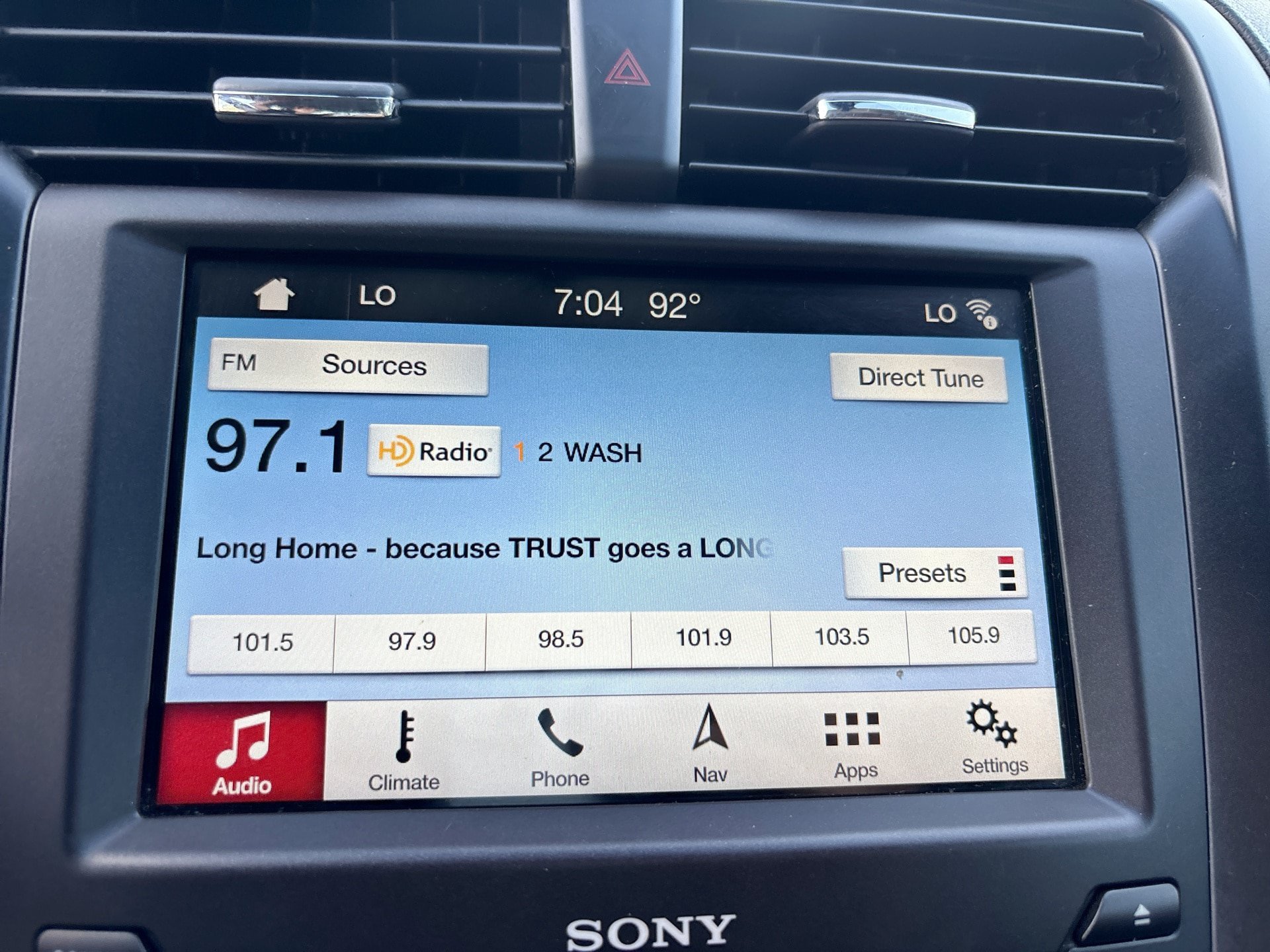 Used 2018 Ford Fusion Energi Titanium FWD image 12