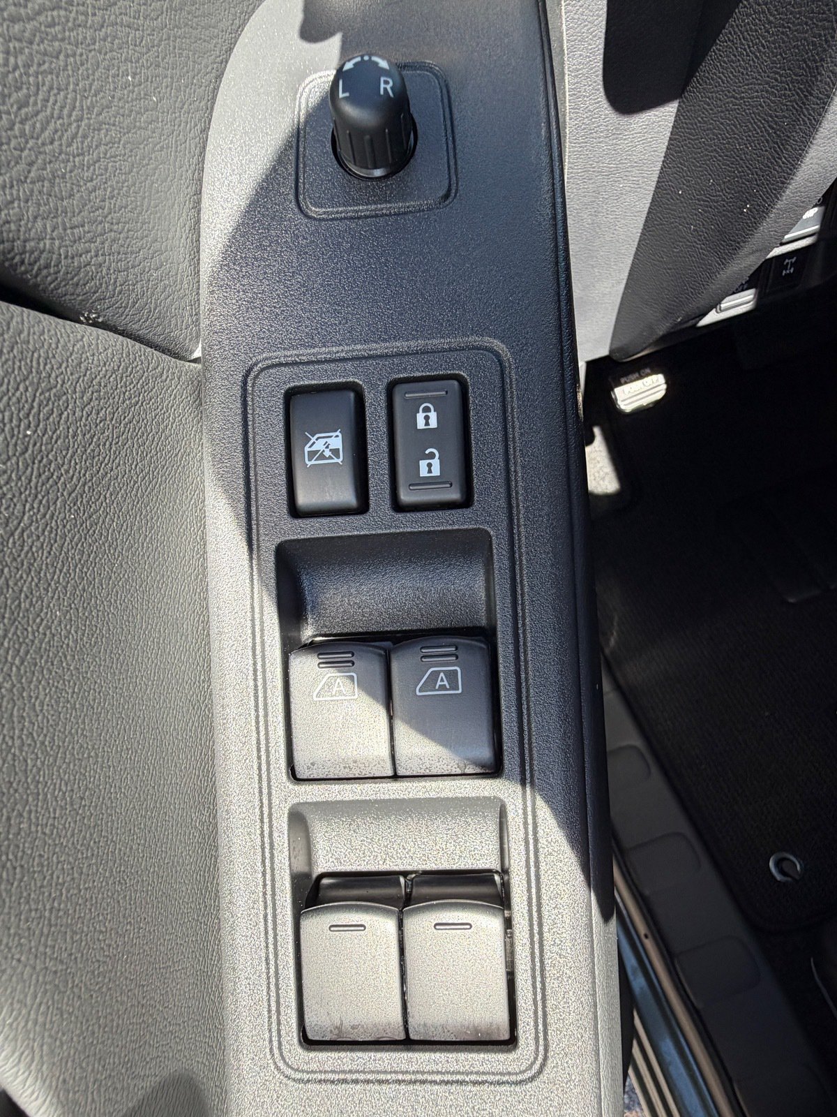 New 2027 Nissan Frontier PRO-4X AWD/4WD image 14