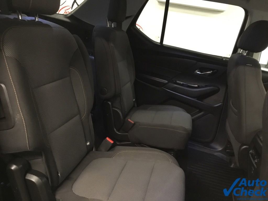Used 2018 Chevrolet Traverse LT image 33