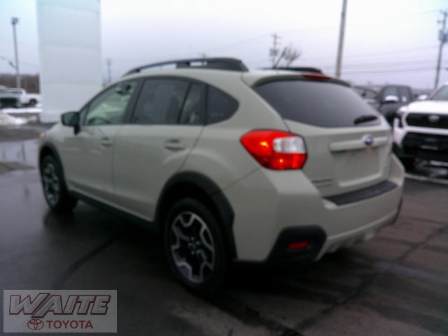 Used 2016 Subaru Crosstrek 2.0i Premium w/ Moonroof Package image 4