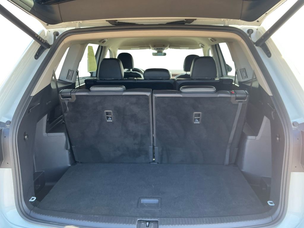 Used 2025 Volkswagen Atlas SE image 19