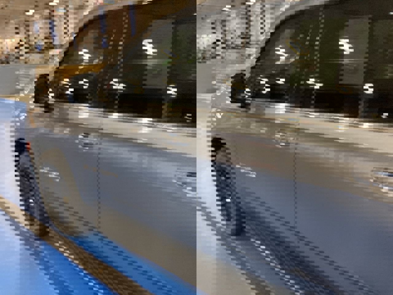 Used 2021 Chevrolet Suburban High Country AWD/4WD image 4