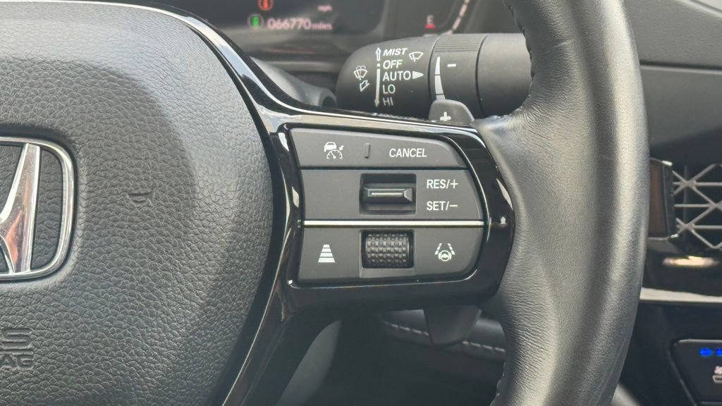 Used 2023 Honda Accord Touring image 15