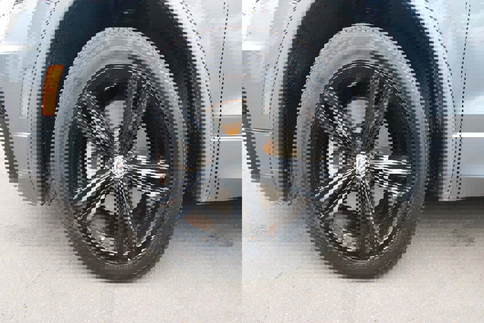 Used 2019 Volkswagen Tiguan SEL Premium R-Line image 32