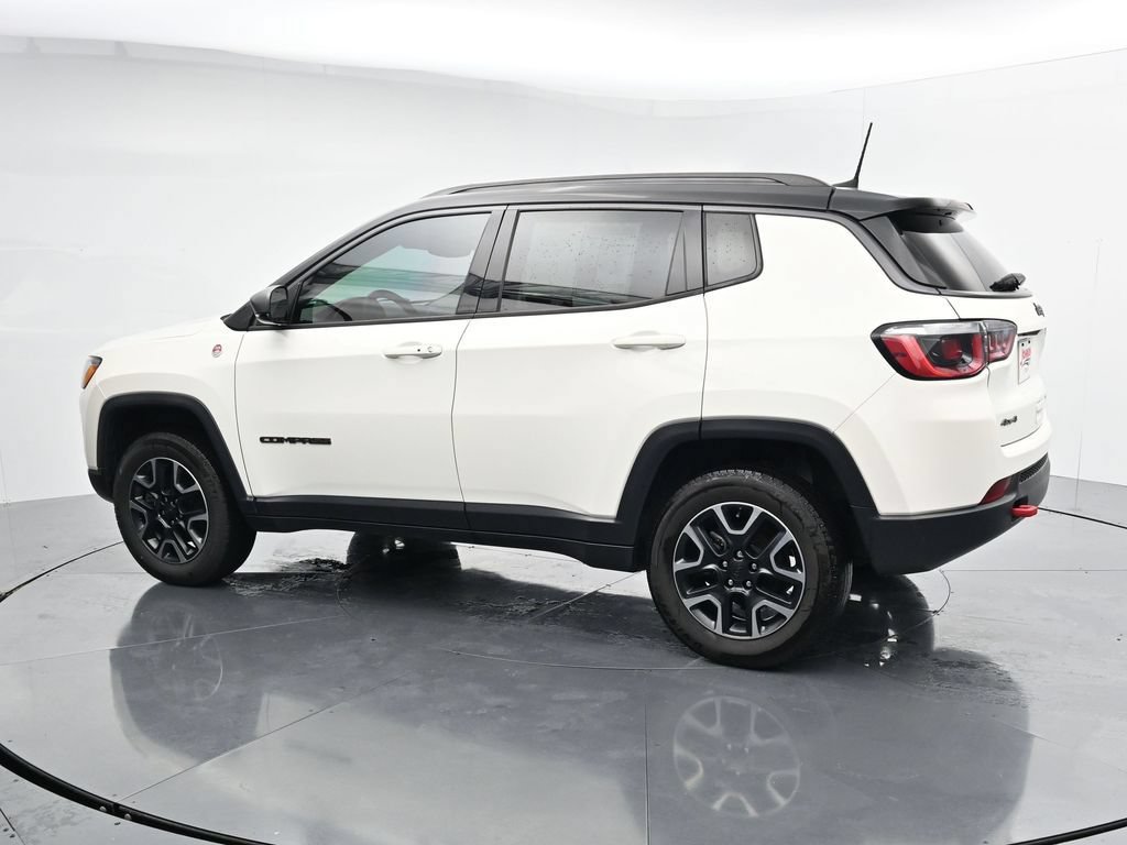 Used 2019 Jeep Compass Trailhawk w/ Popular Equipment Group AWD/4WD image 5