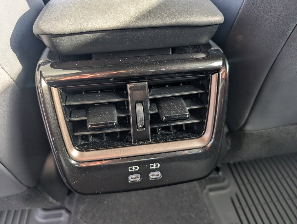 Used 2025 Toyota Crown XLE image 19