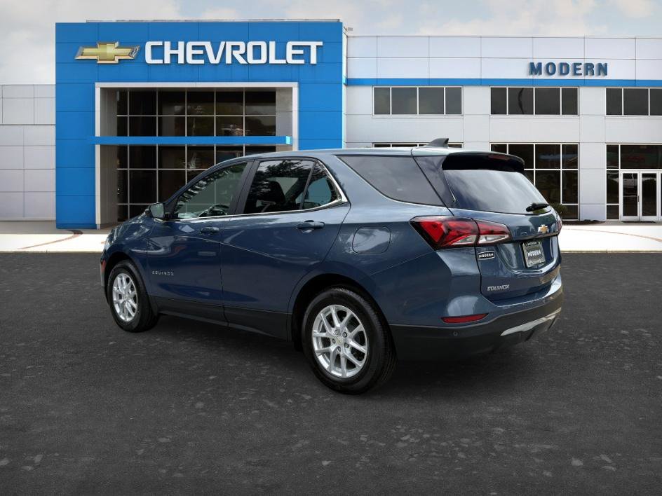 Used 2024 Chevrolet Equinox LT FWD image 3
