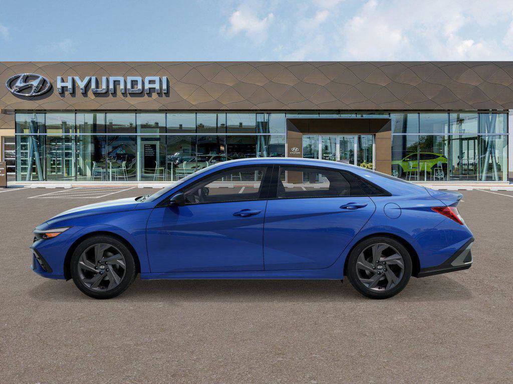 New 2026 Hyundai Elantra Sport image 3