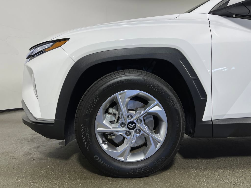 Certified 2024 Hyundai Tucson SE FWD image 9