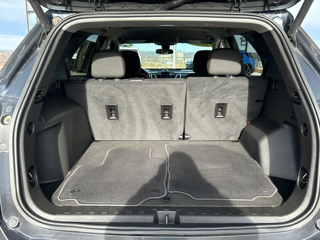 Used 2023 Chevrolet Equinox LT image 5