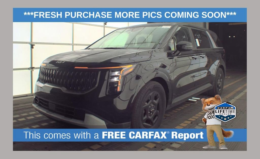 Used 2025 Kia Carnival FWD image 1