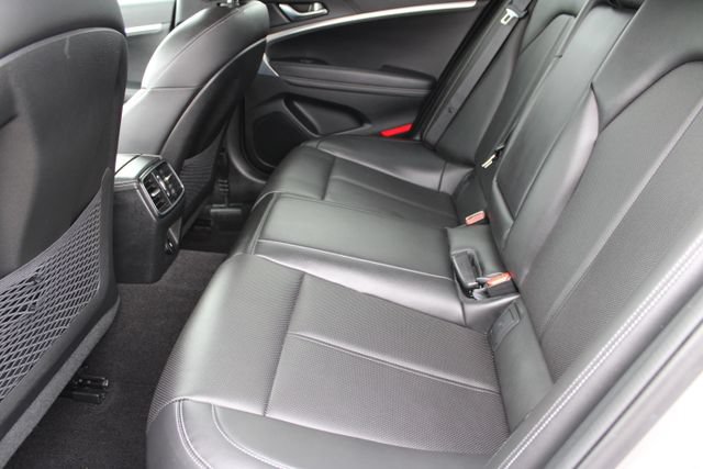 Used 2022 Genesis G70 2.0T RWD image 35