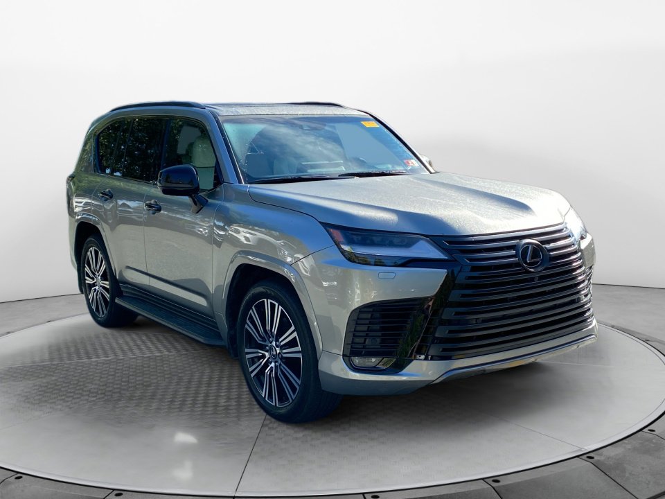 Used 2024 Lexus LX 600 4WD w/ Luxury Package