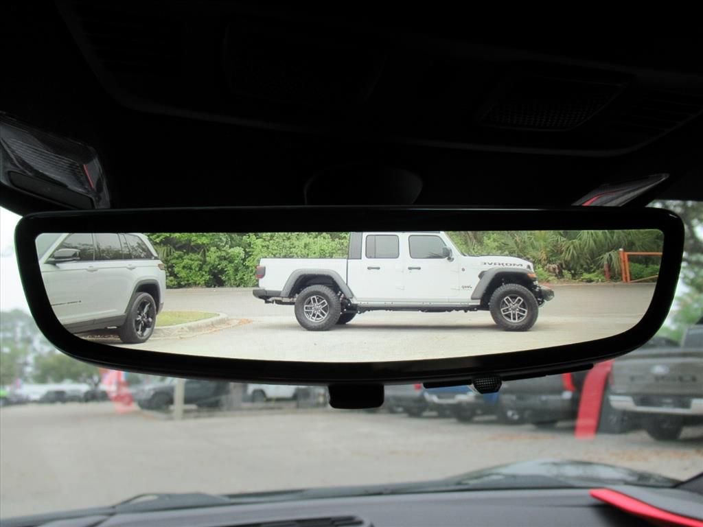 Used 2023 Chevrolet Corvette Stingray Preferred Cpe w/ Battery Protection Package image 28