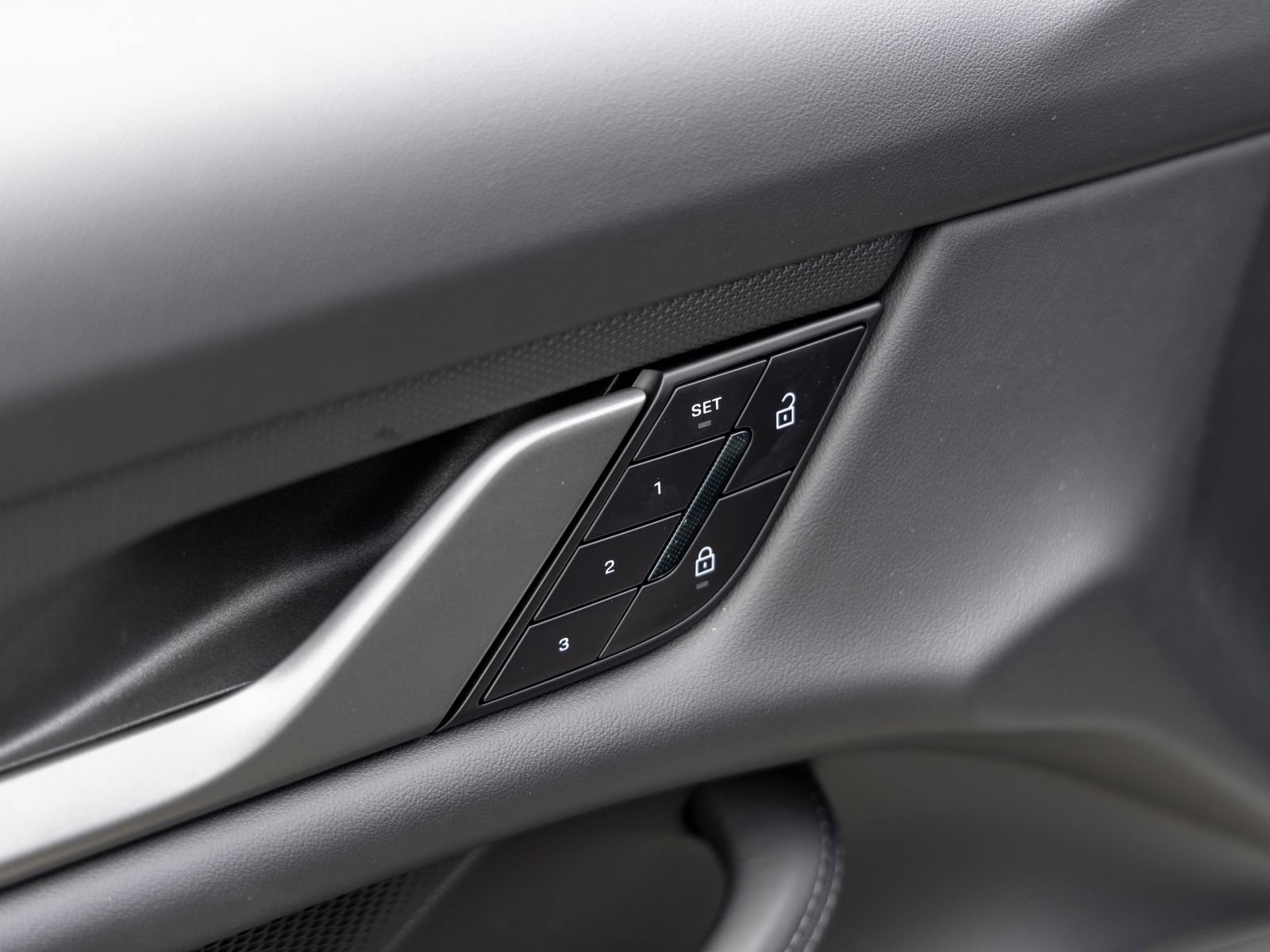 New 2026 Porsche Taycan AWD/4WD image 21