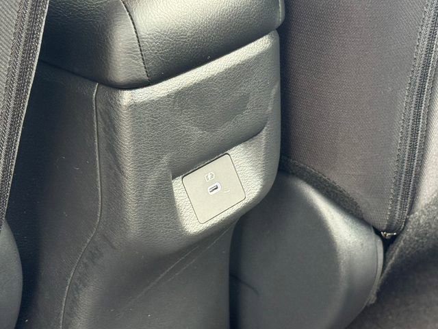 Used 2025 Nissan Versa SV w/ Trunk Package FWD image 25