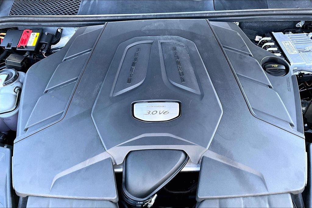 Used 2019 Porsche Cayenne AWD/4WD image 30