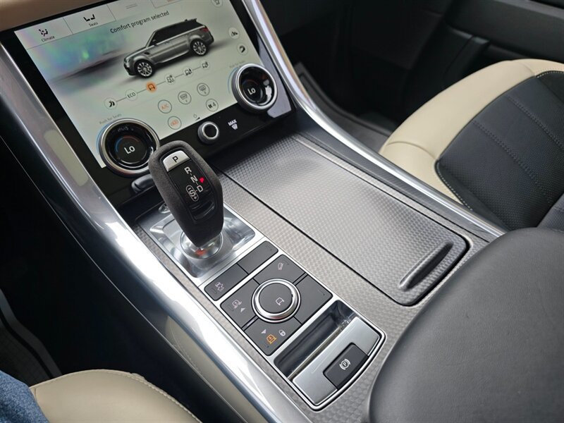 Used 2022 Land Rover Range Rover Sport HST AWD/4WD image 39