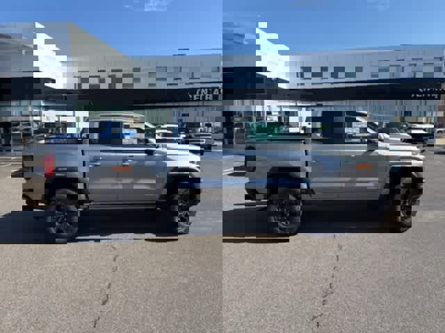 New 2025 GMC Canyon Elevation w/ Convenience Package image 8