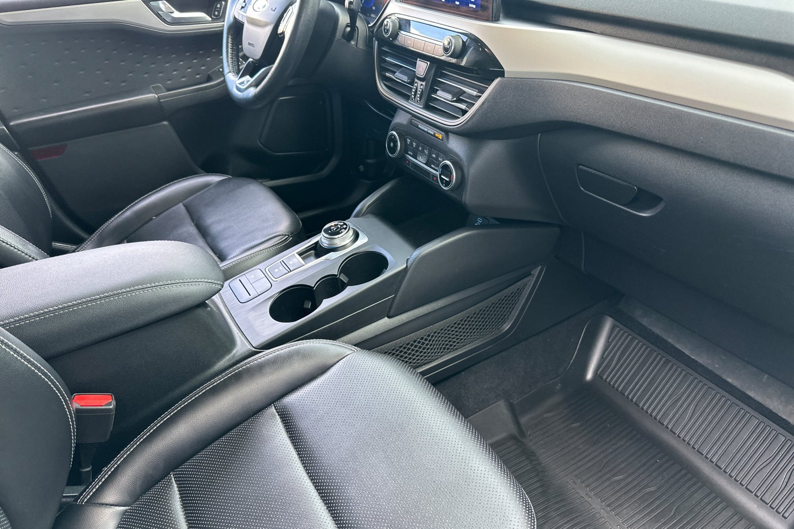 Used 2020 Ford Escape SE Sport AWD/4WD image 17