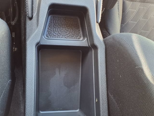 Used 2024 Nissan Kicks SV w/ Interior Electronics Package FWD image 34