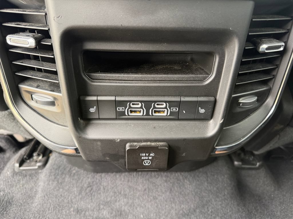 Used 2026 RAM 1500 Laramie AWD/4WD image 38
