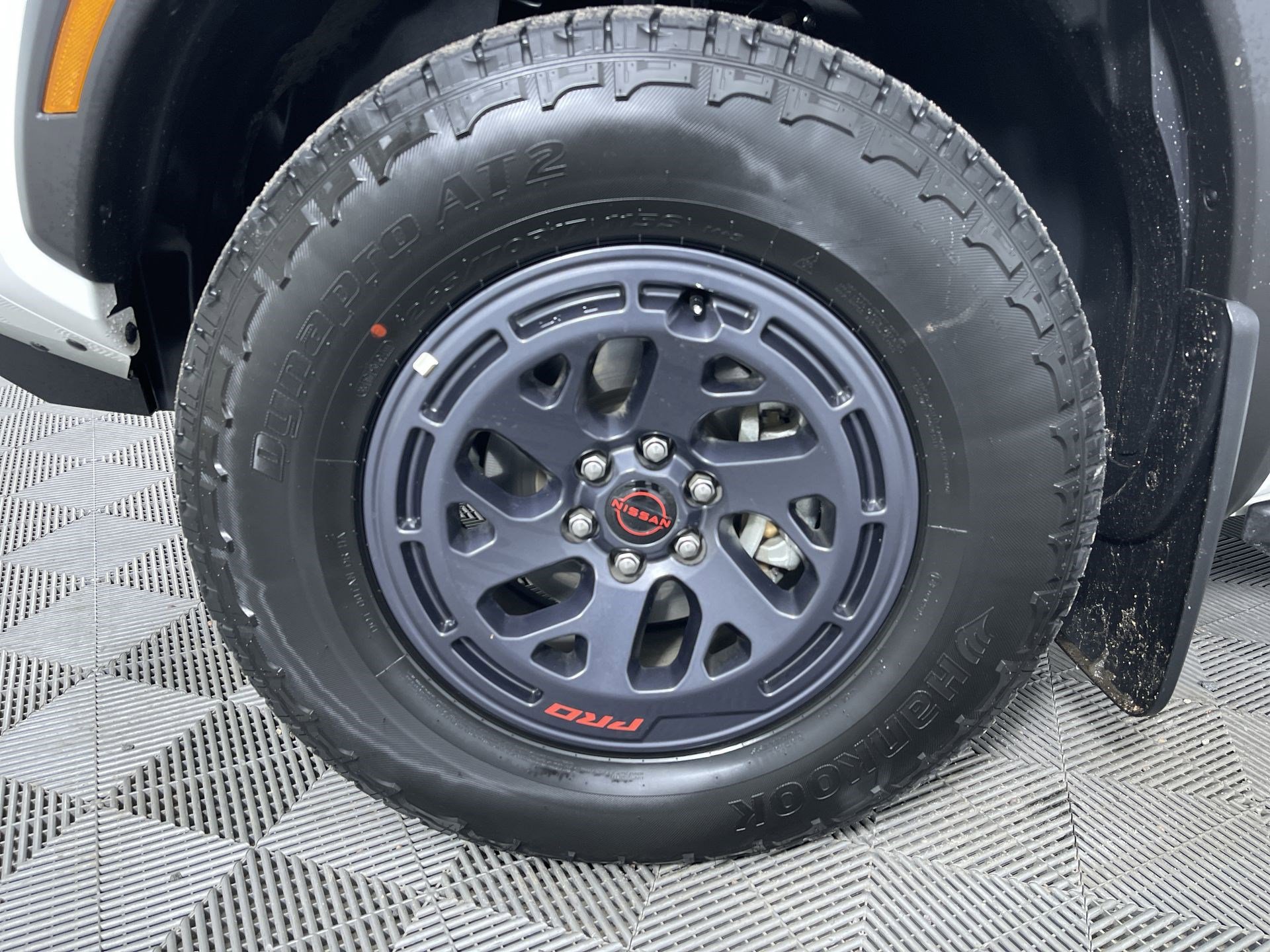 Certified 2025 Nissan Frontier PRO-4X image 24