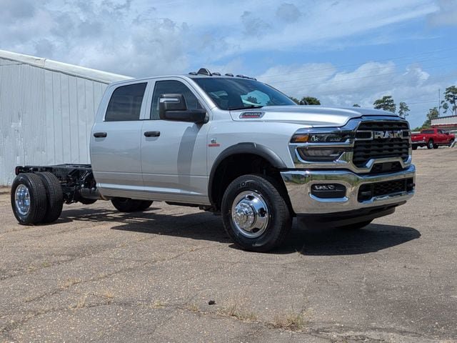New 2026 RAM 3500 Tradesman AWD/4WD image 2