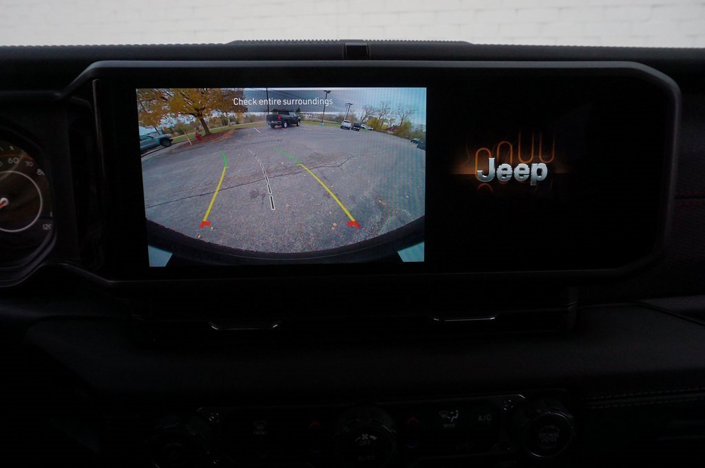 Used 2025 Jeep Wrangler Rubicon image 21