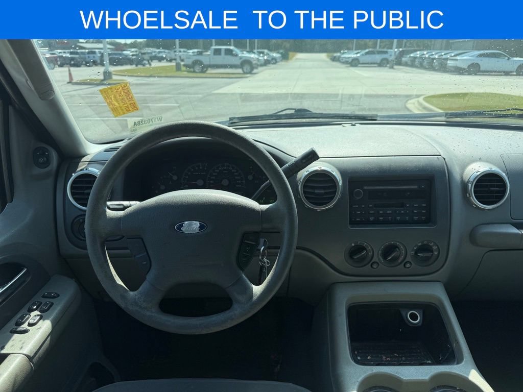 Used 2004 Ford Expedition XLT RWD image 10